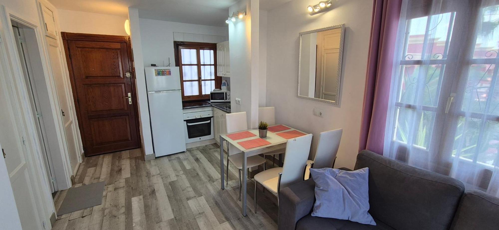 אדחה Nice Apartment With Heating Pool. מראה חיצוני תמונה